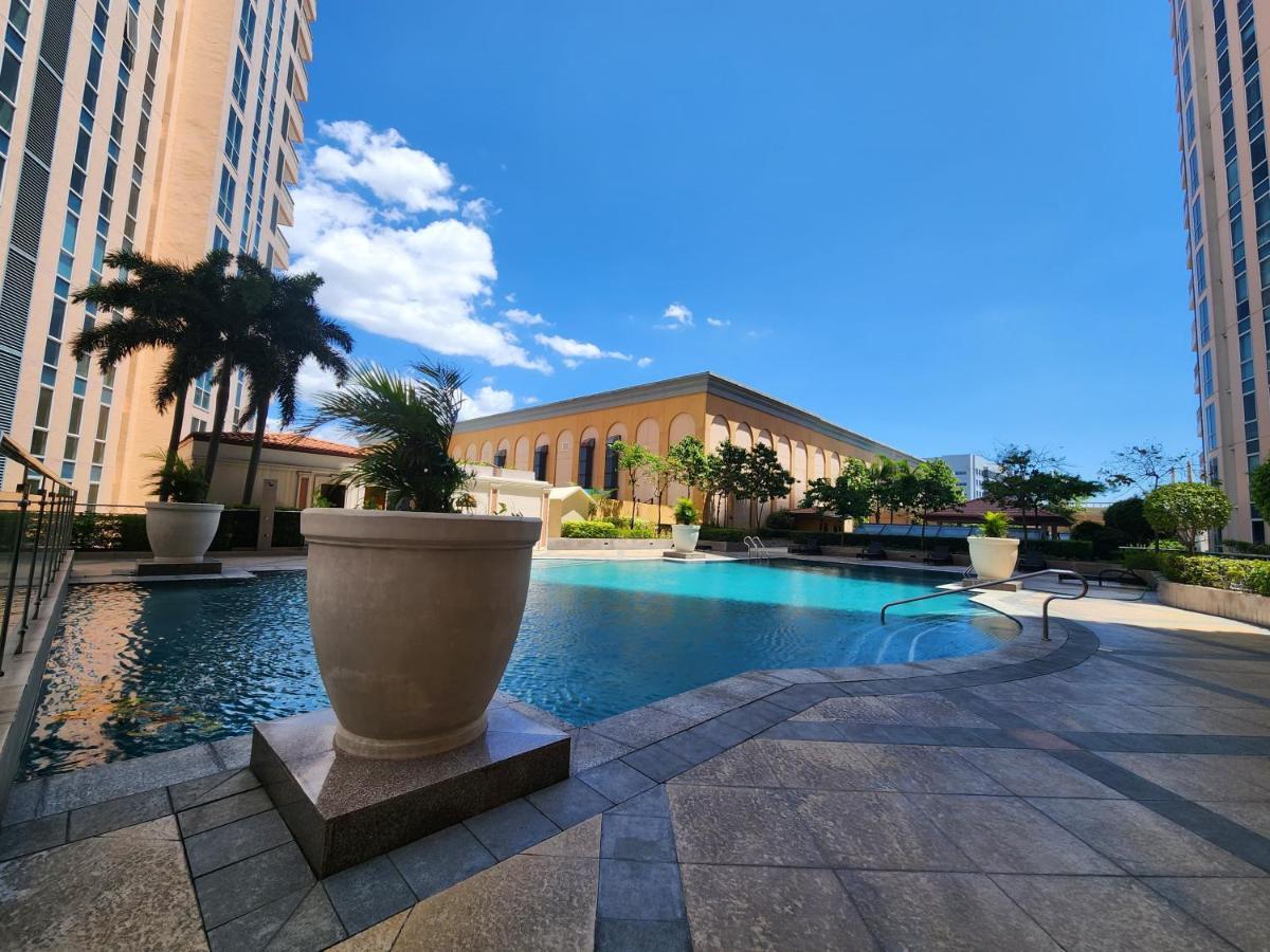 تاغويغ Spacious Cozy Suite At The Venice Mall With Free Parking And Washing Machine (Adults Only) المظهر الخارجي الصورة