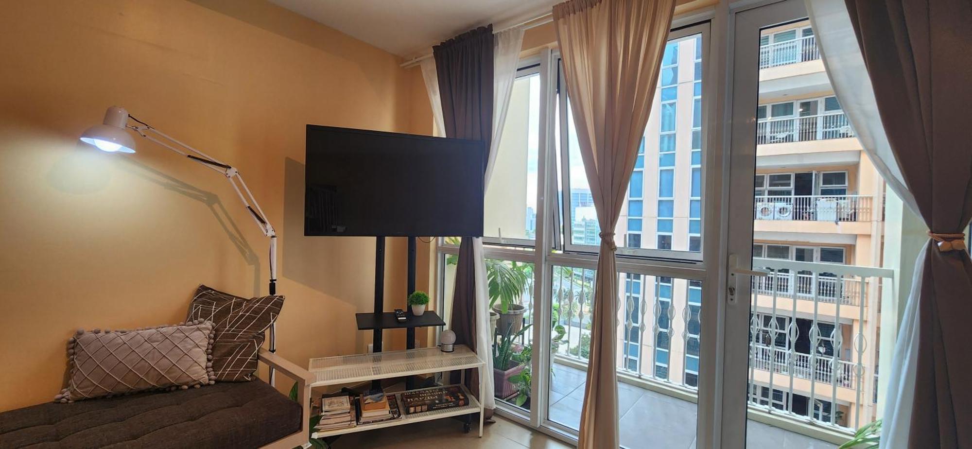 تاغويغ Spacious Cozy Suite At The Venice Mall With Free Parking And Washing Machine (Adults Only) المظهر الخارجي الصورة