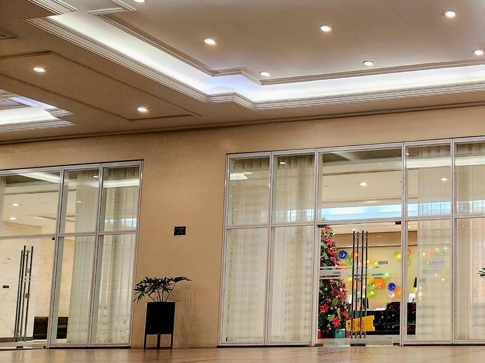 تاغويغ Spacious Cozy Suite At The Venice Mall With Free Parking And Washing Machine (Adults Only) المظهر الخارجي الصورة