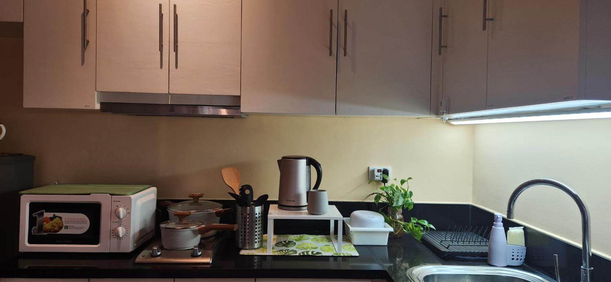 تاغويغ Spacious Cozy Suite At The Venice Mall With Free Parking And Washing Machine (Adults Only) الغرفة الصورة