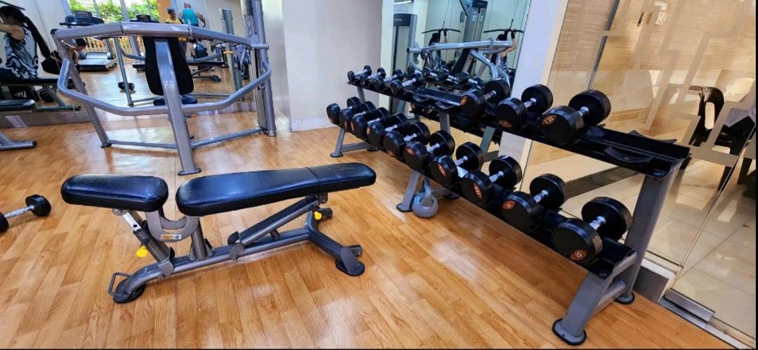 تاغويغ Spacious Cozy Suite At The Venice Mall With Free Parking And Washing Machine (Adults Only) المظهر الخارجي الصورة